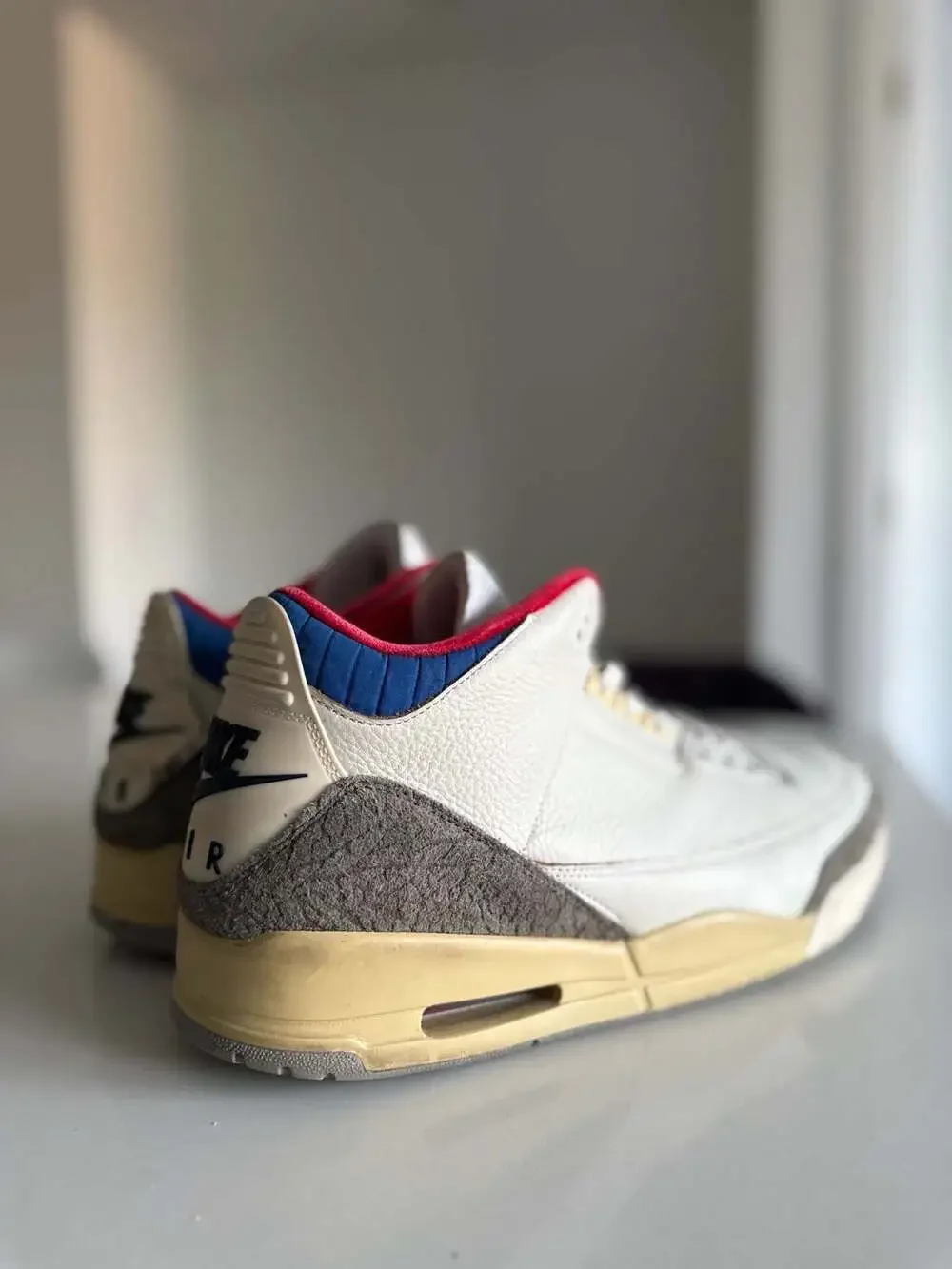Air Jordan 3 Retro Seoul 2.0 Sneakers White/Gym Red-Blue-Grey
